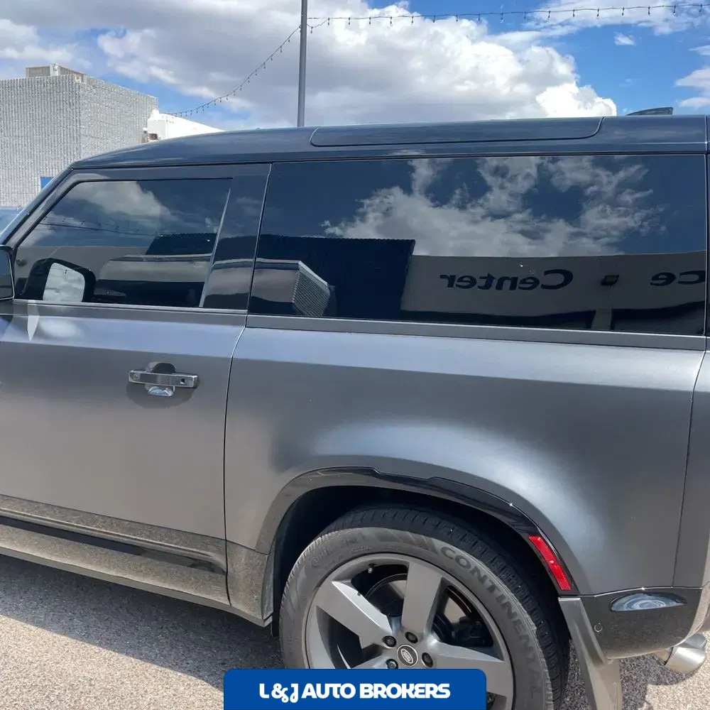 2024 Land Rover Defender 90 V8 Carpathian Edition