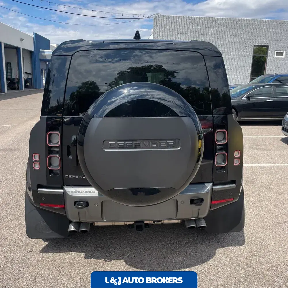 2024 Land Rover Defender 90 V8 Carpathian Edition