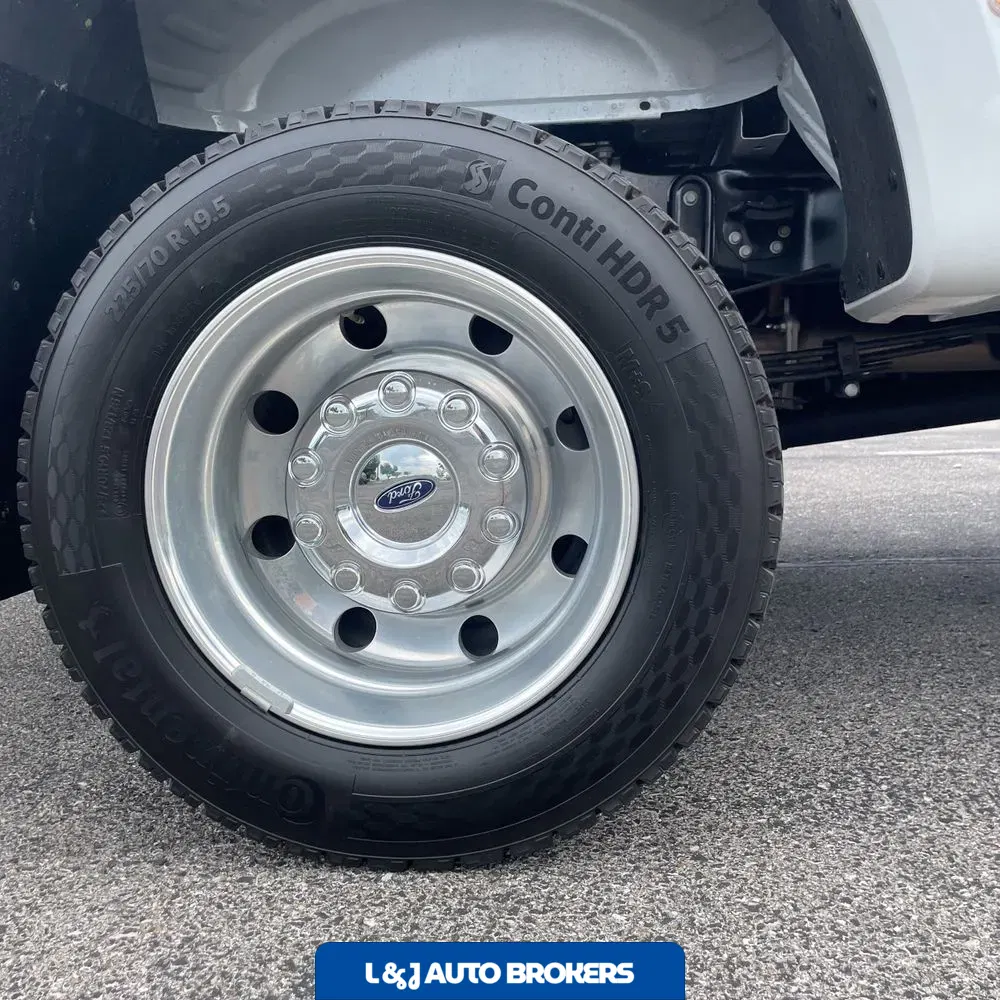 2025 Ford F-450 Super Duty Lariat