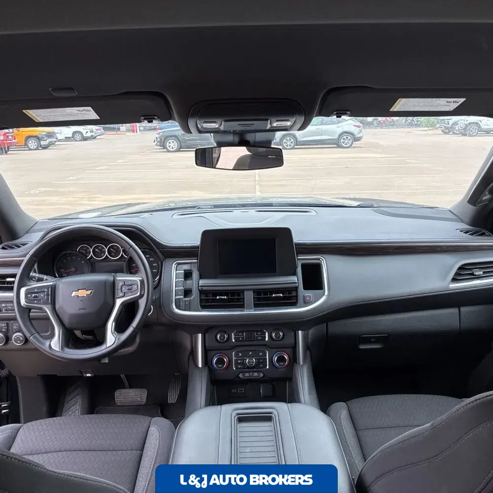 2024 Chevrolet Suburban LS
