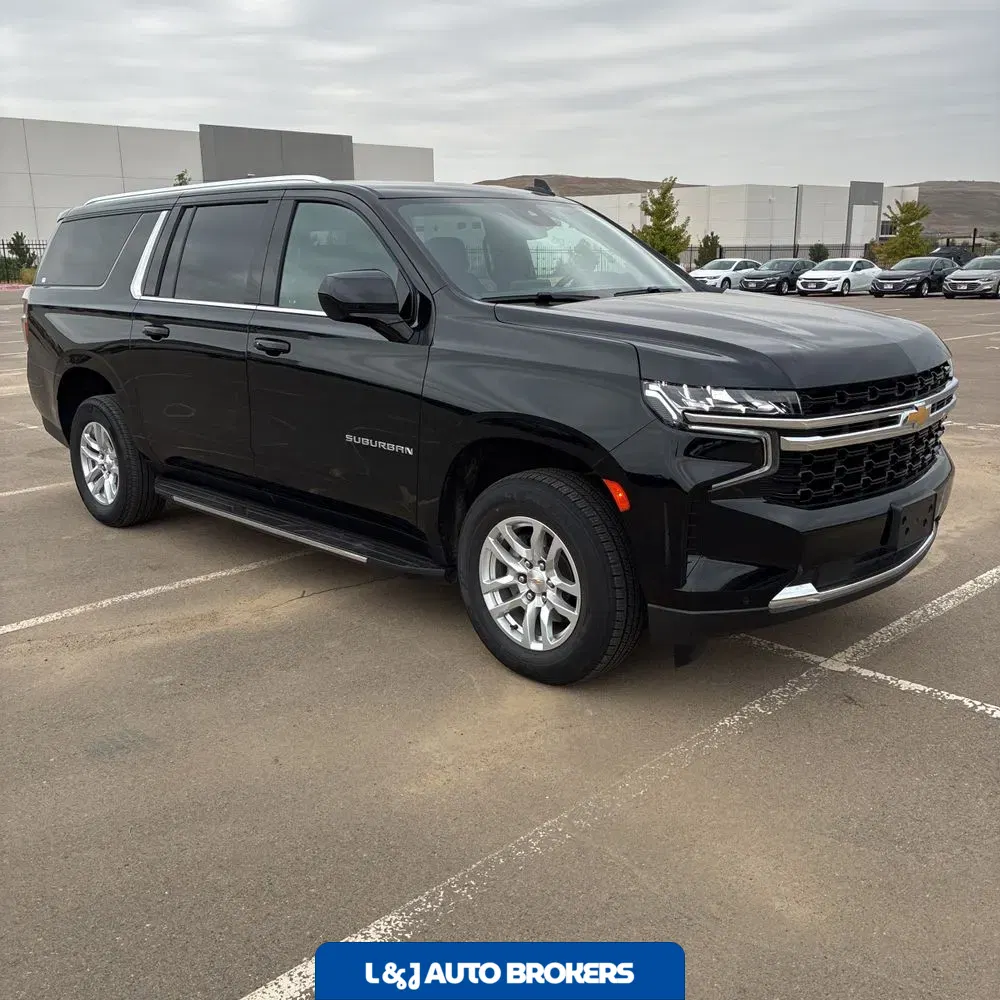 2024 Chevrolet Suburban LS