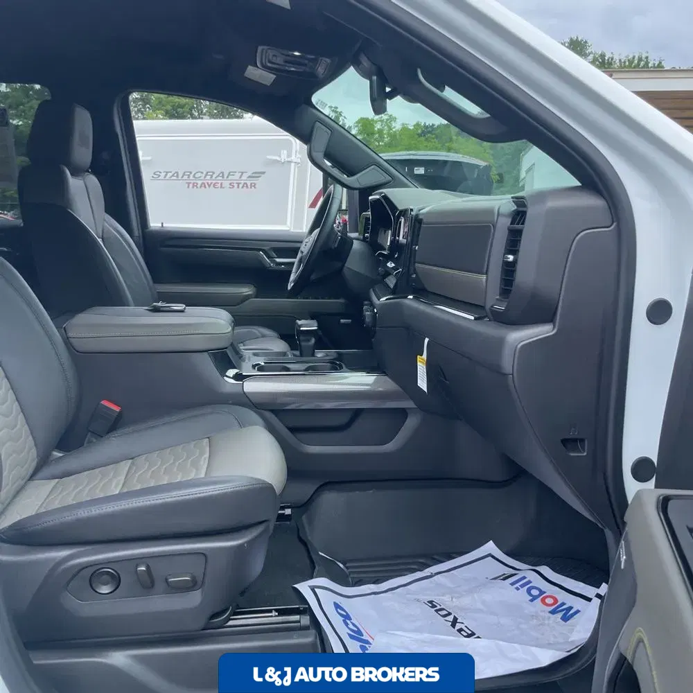 2024 Chevrolet Silverado 1500 ZR2