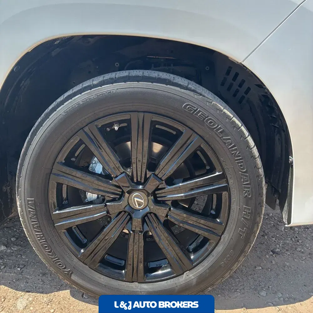 2020 Lexus LX 570 Three-Row