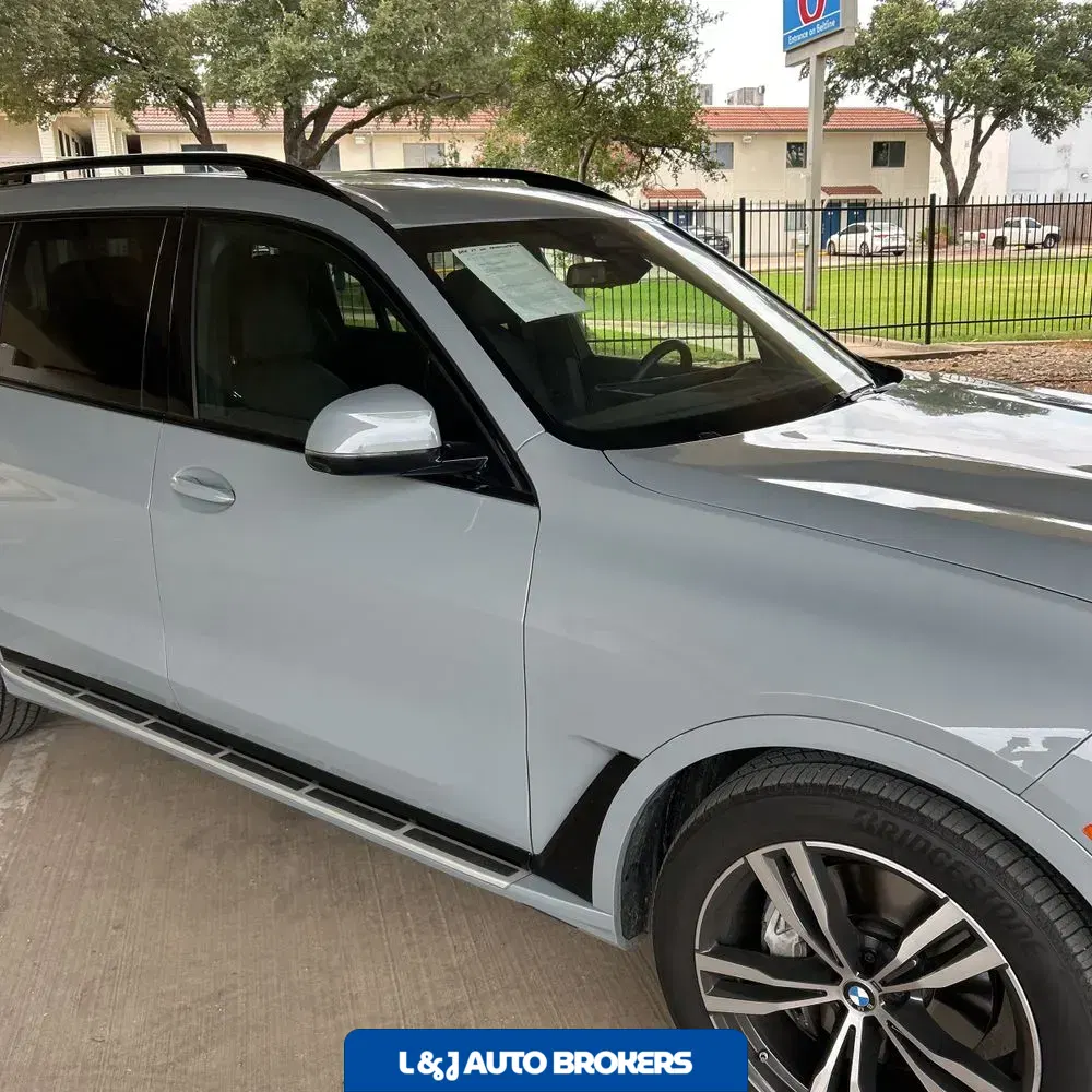 2025 BMW X7 XDrive40i
