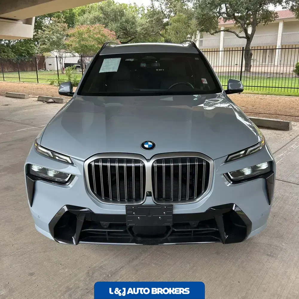 2025 BMW X7 XDrive40i