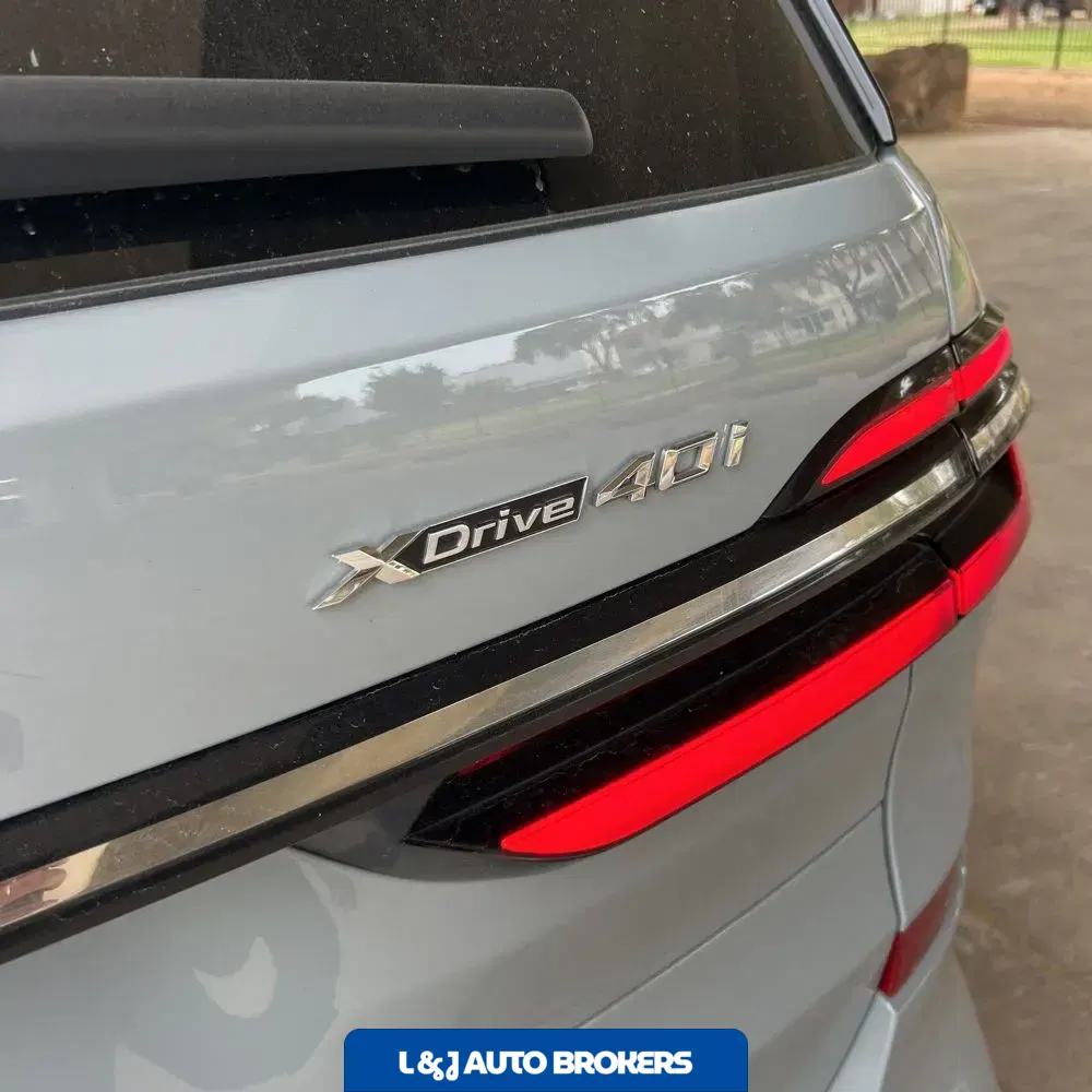 2025 BMW X7 XDrive40i