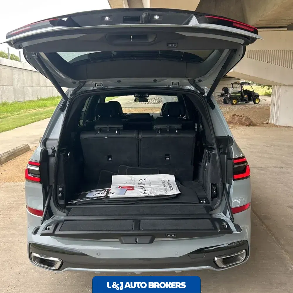 2025 BMW X7 XDrive40i