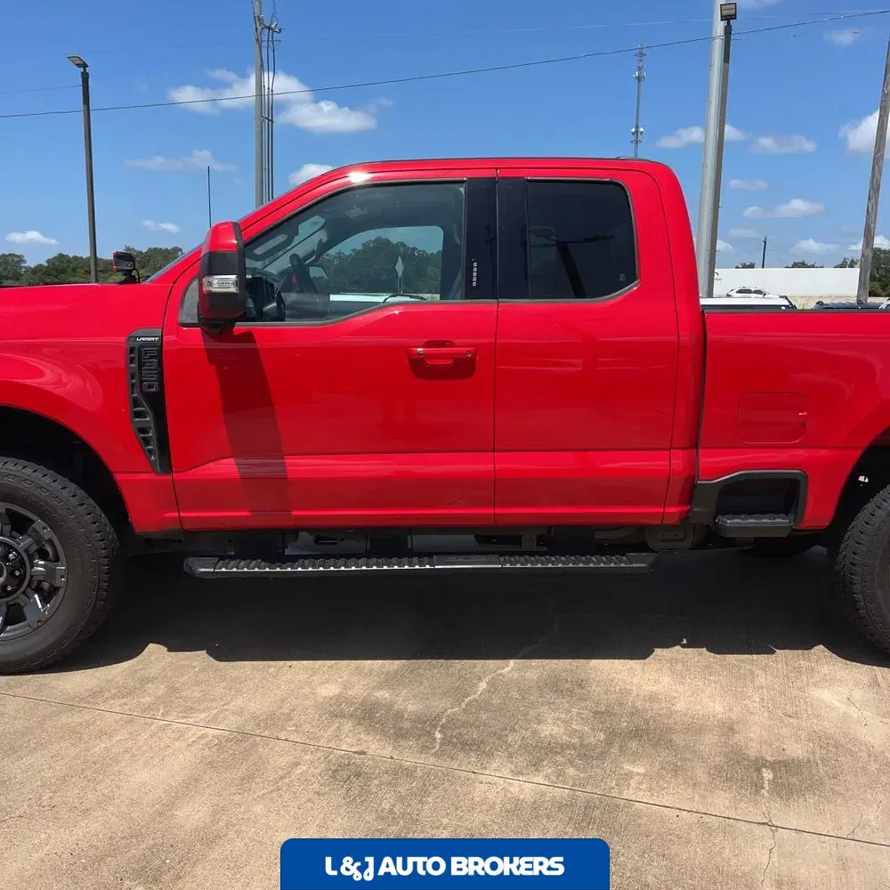 2023 Ford F-350 Super Duty Lariat