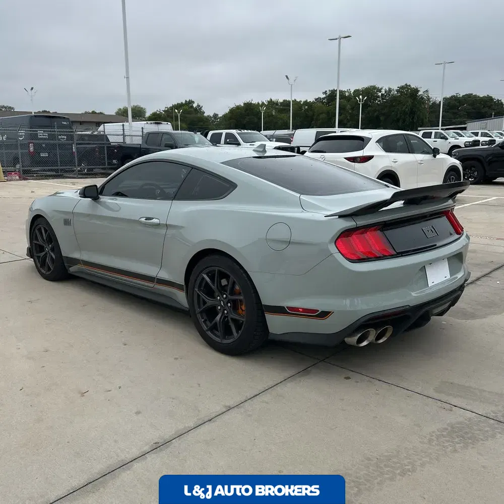 2022 Ford Mustang Mach 1