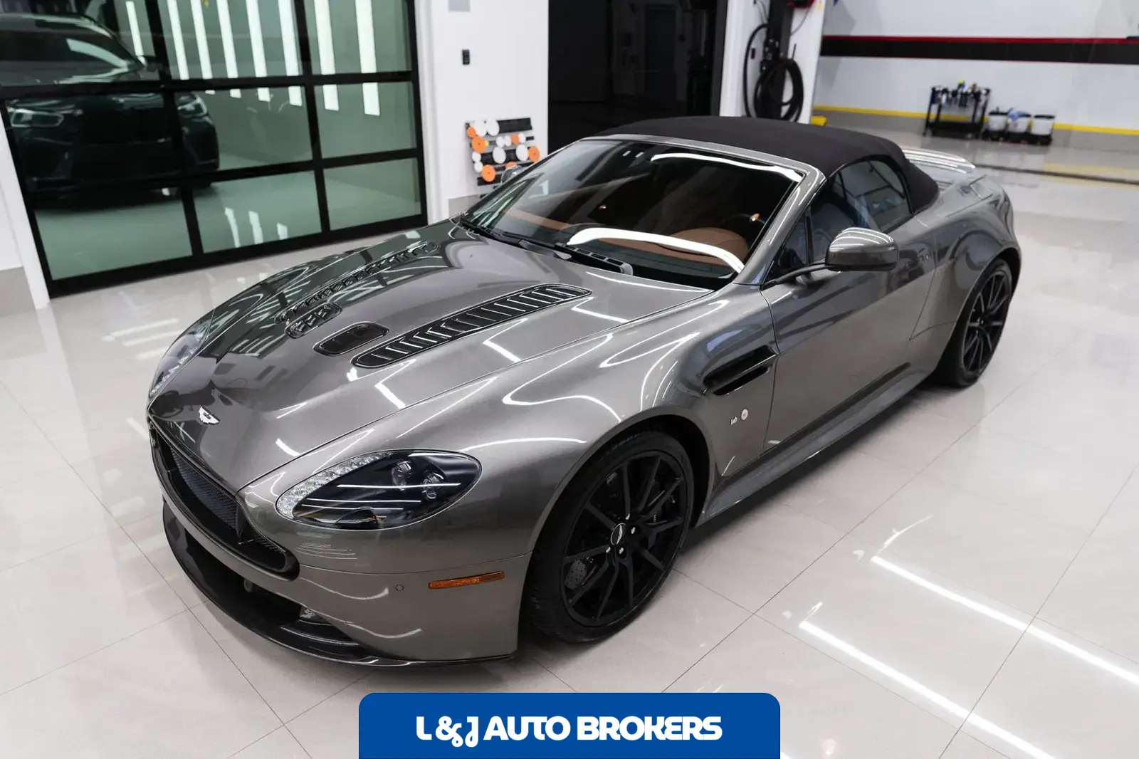 2017 Aston Martin V12 Vantage S Roadster 7-Speed
