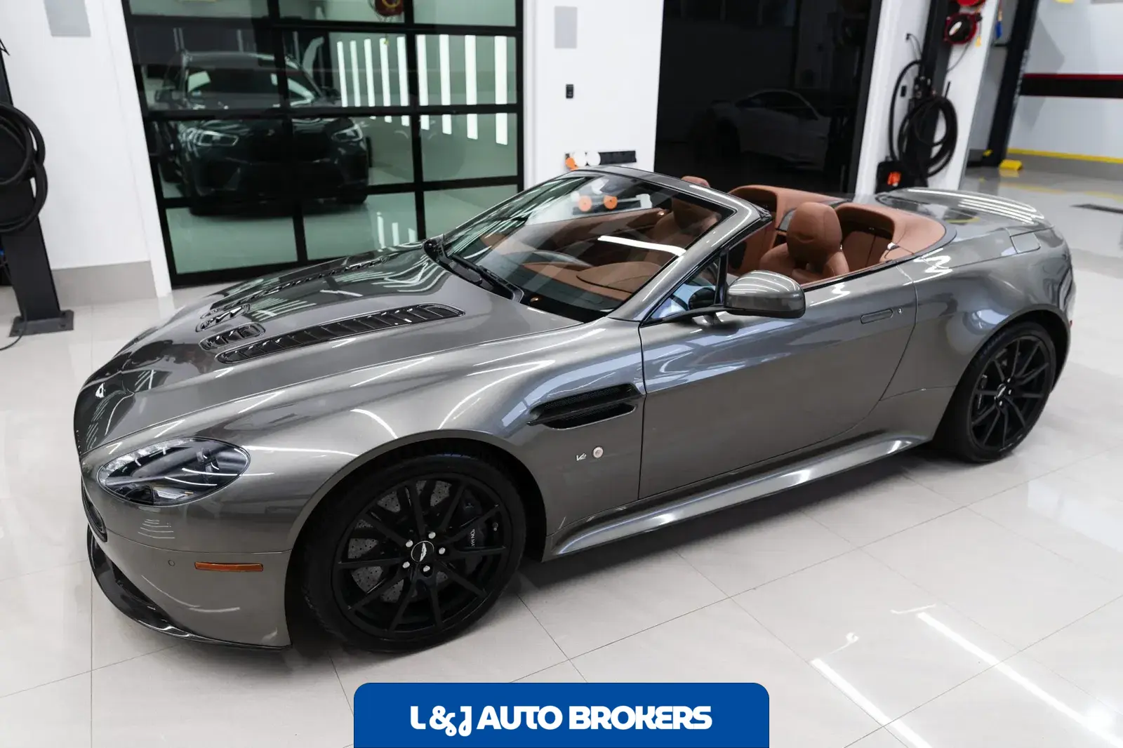 2017 Aston Martin V12 Vantage S Roadster 7-Speed