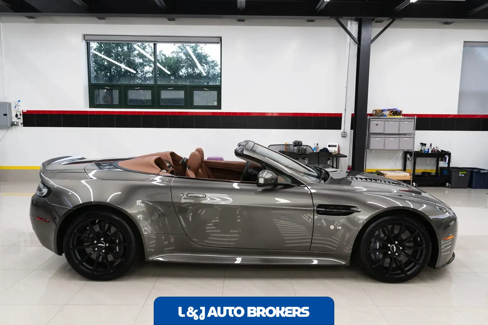 2017 Aston Martin V12 Vantage S Roadster 7-Speed