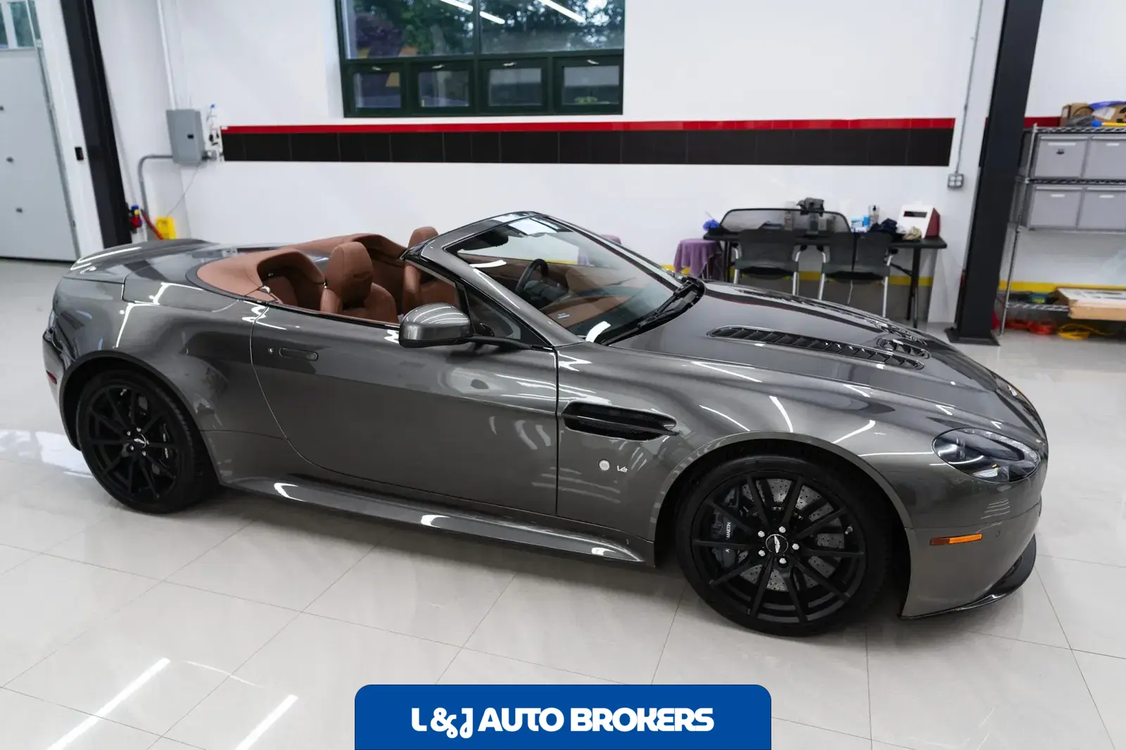 2017 Aston Martin V12 Vantage S Roadster 7-Speed