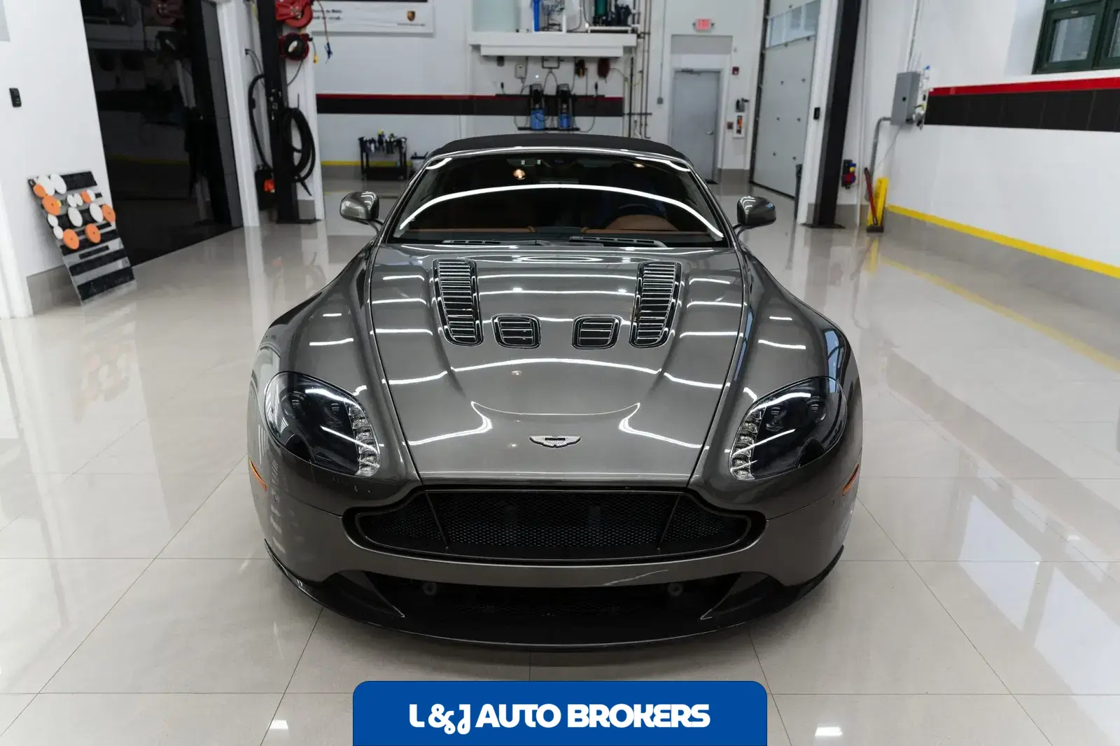 2017 Aston Martin V12 Vantage S Roadster 7-Speed