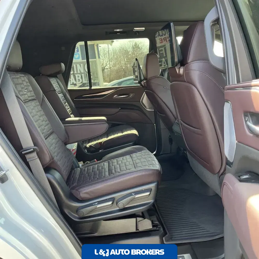 2024 Cadillac Escalade-V Base