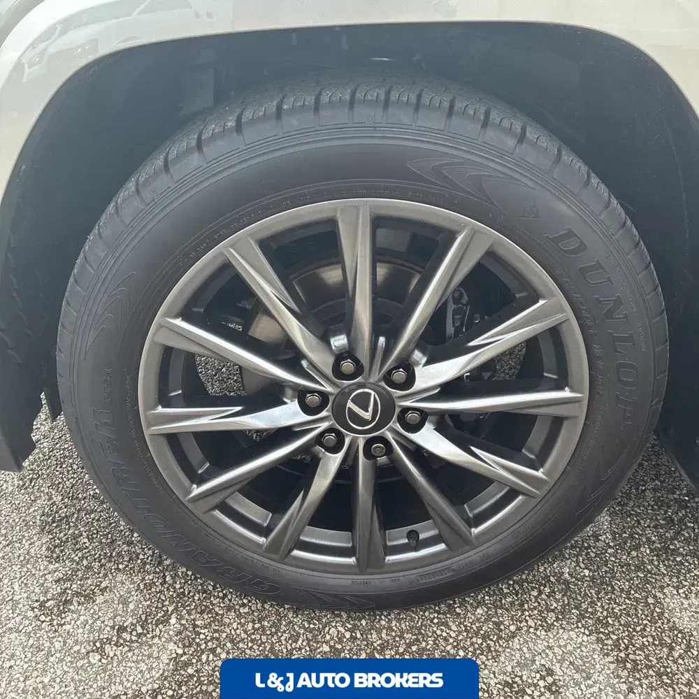 2024 Lexus LX 600 F SPORT Handling