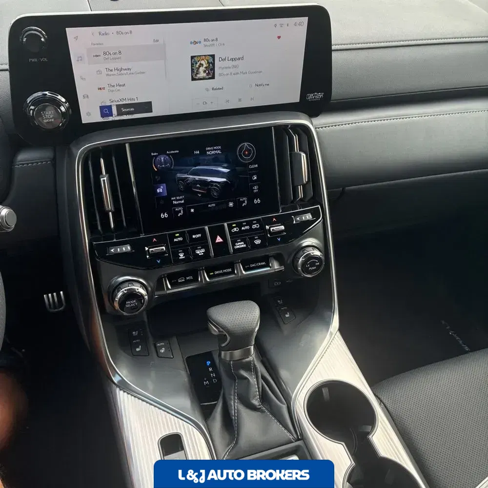 2024 Lexus LX 600 F SPORT Handling