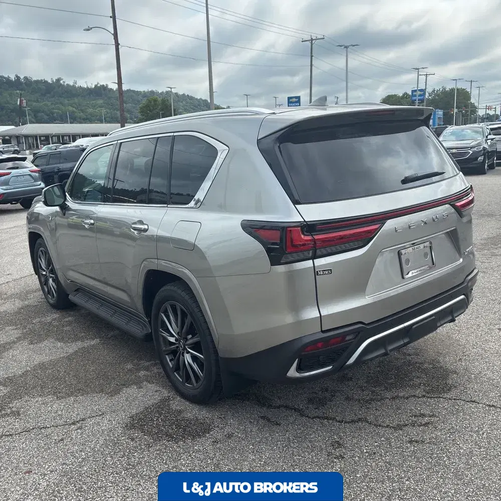 2024 Lexus LX 600 F SPORT Handling