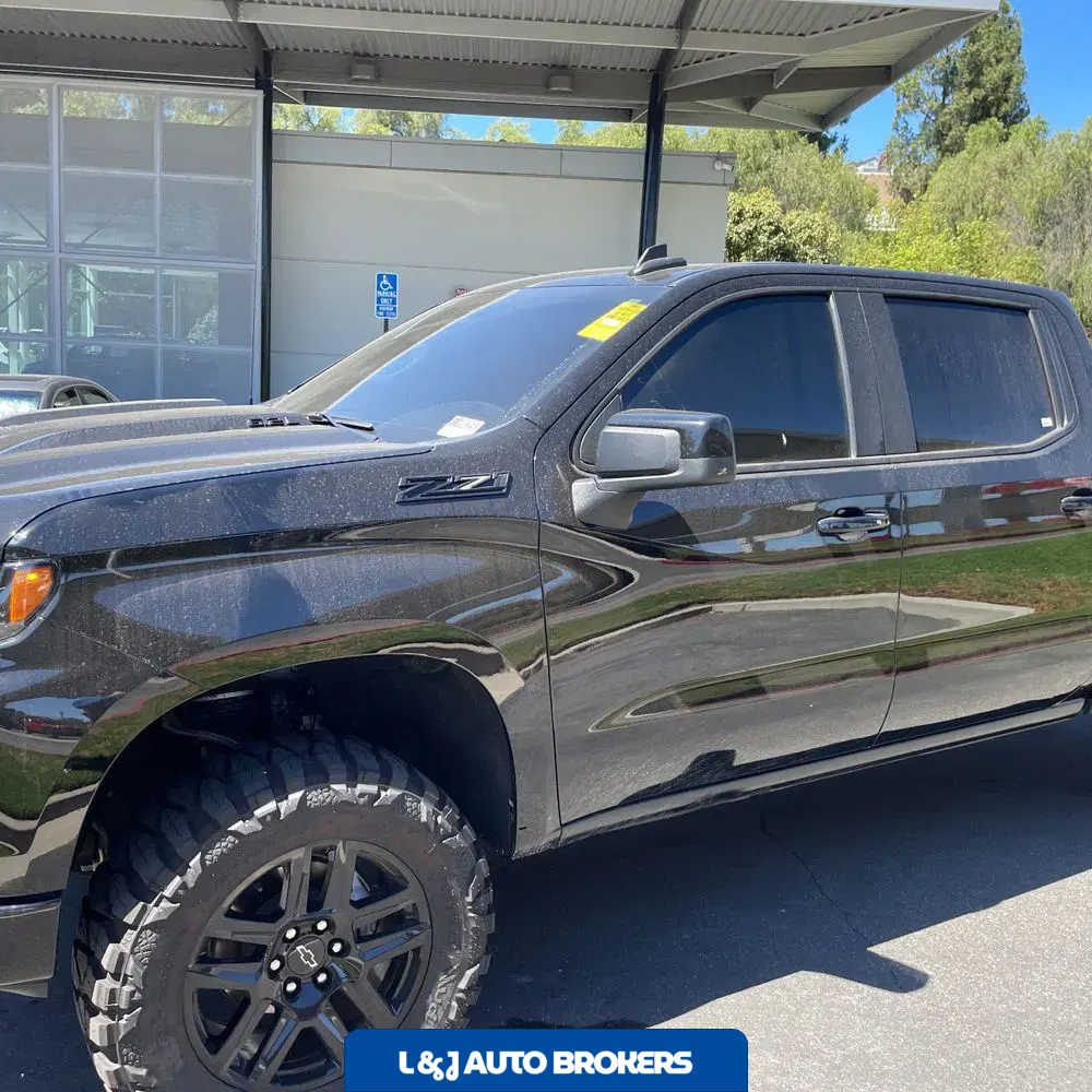2024 Chevrolet Silverado 1500 LT Trail Boss