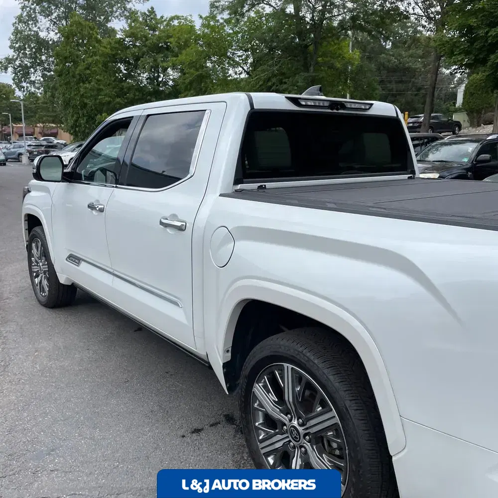 2023 Toyota Tundra Capstone HV