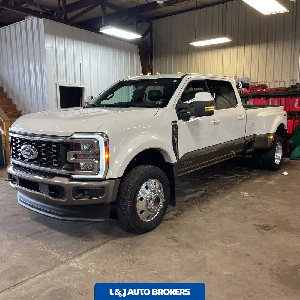 2023 Ford F-450 Super Duty King Ranch
