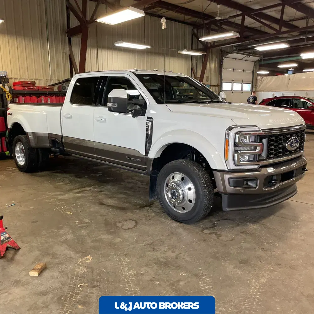 2023 Ford F-450 Super Duty King Ranch