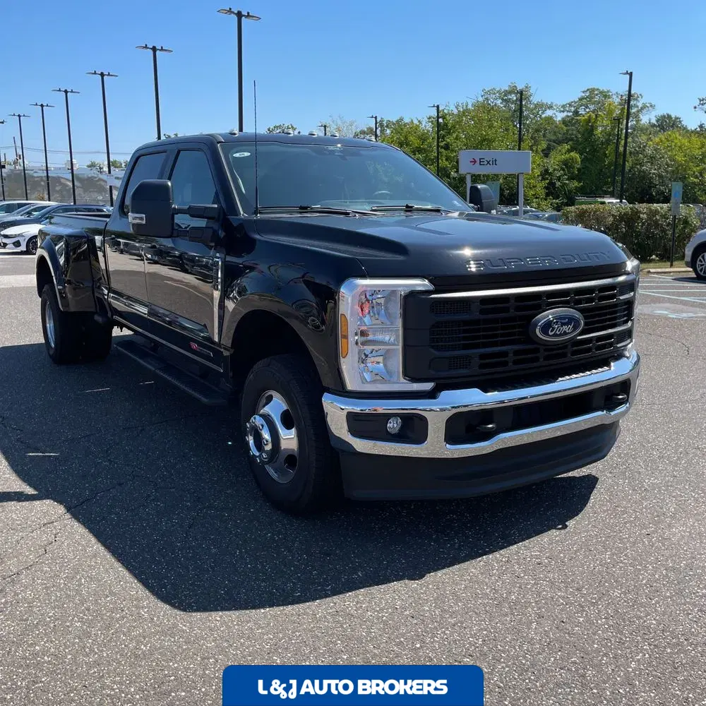 2025 Ford F-350 Super Duty XL