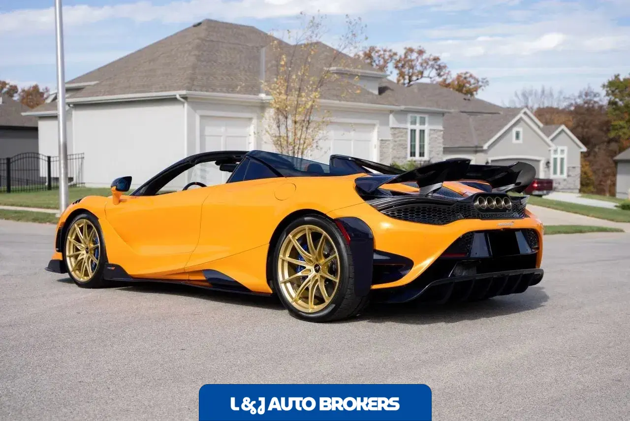 2022 McLaren 765LT Spider