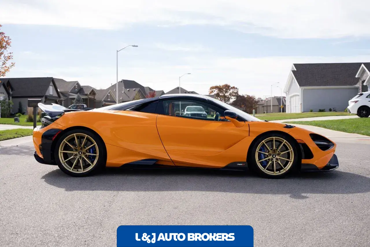 2022 McLaren 765LT Spider