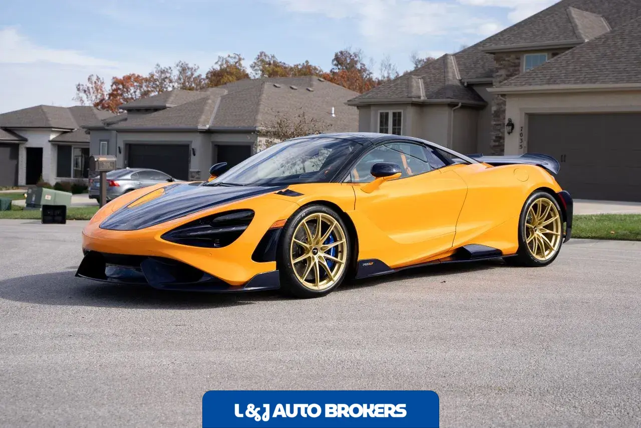2022 McLaren 765LT Spider