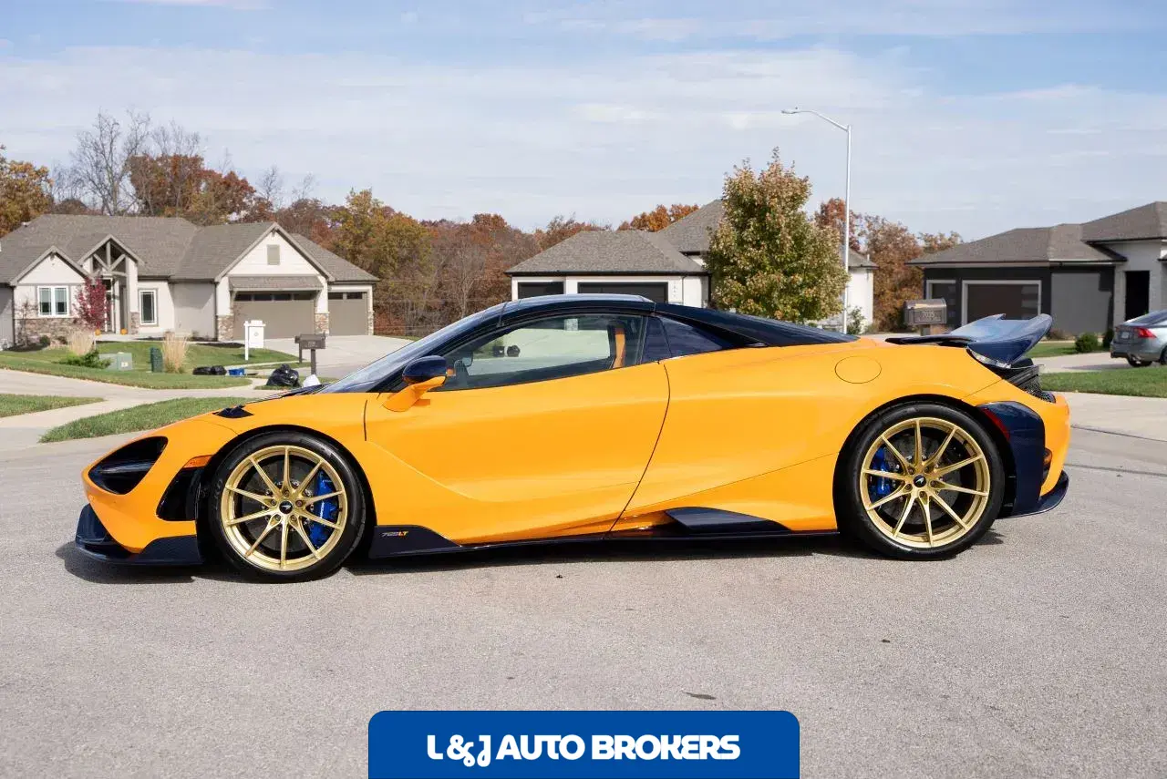 2022 McLaren 765LT Spider