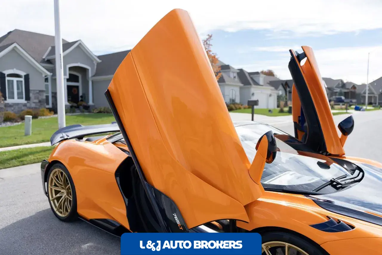 2022 McLaren 765LT Spider