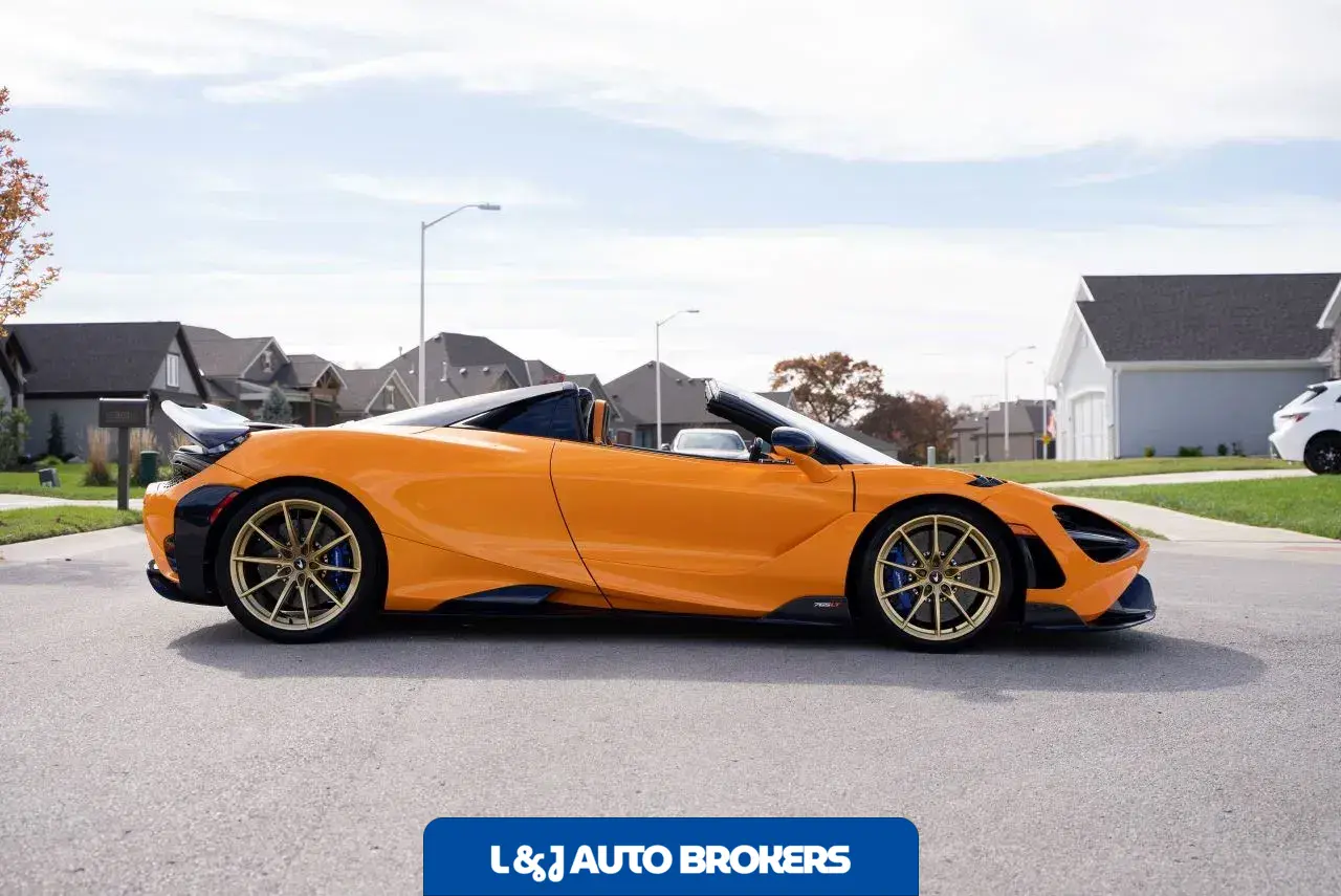 2022 McLaren 765LT Spider