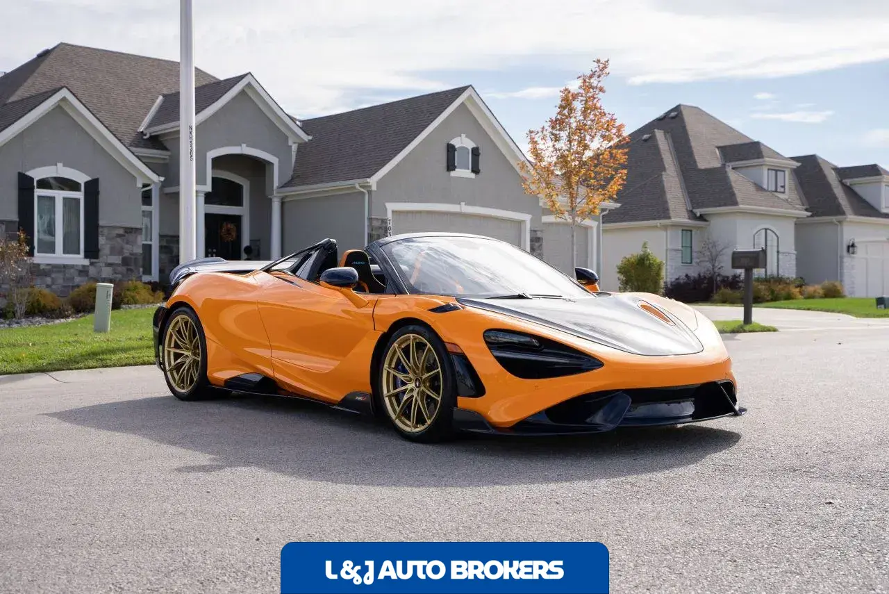 2022 McLaren 765LT Spider