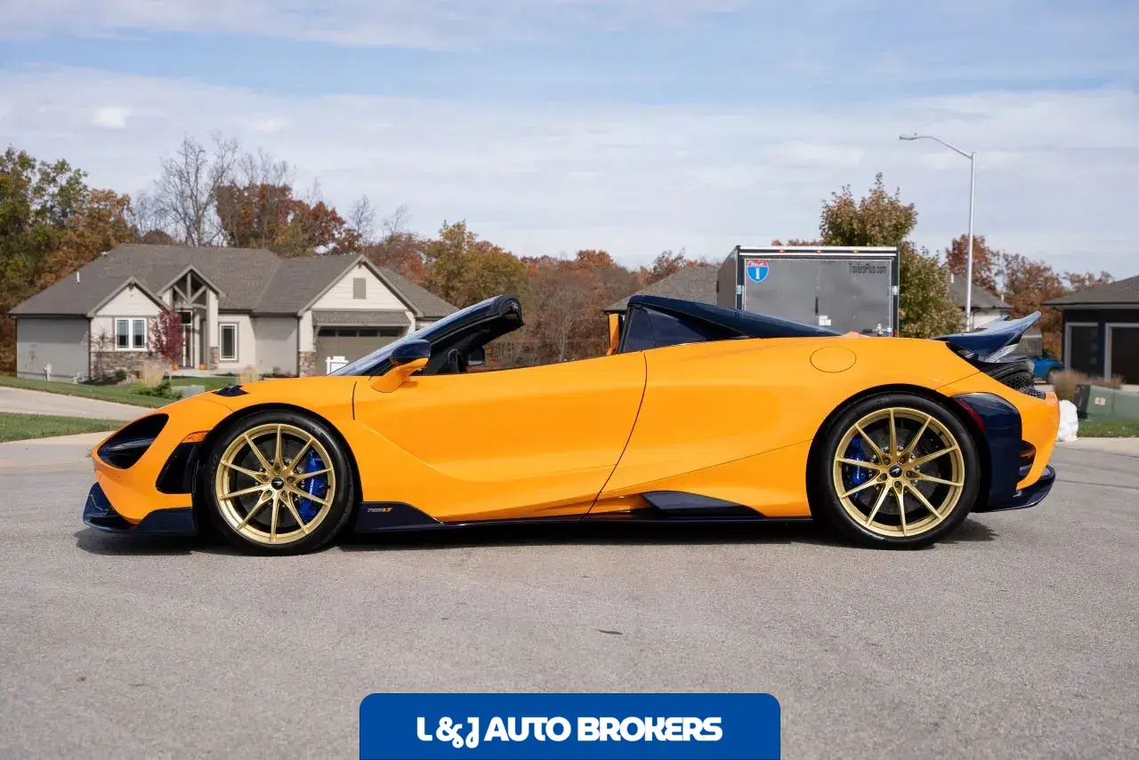 2022 McLaren 765LT Spider