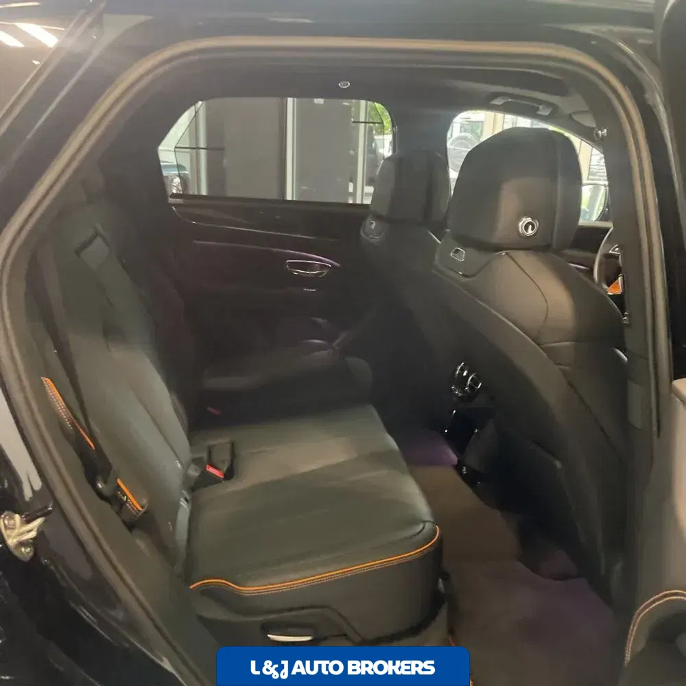 2024 Bentley Bentayga Base