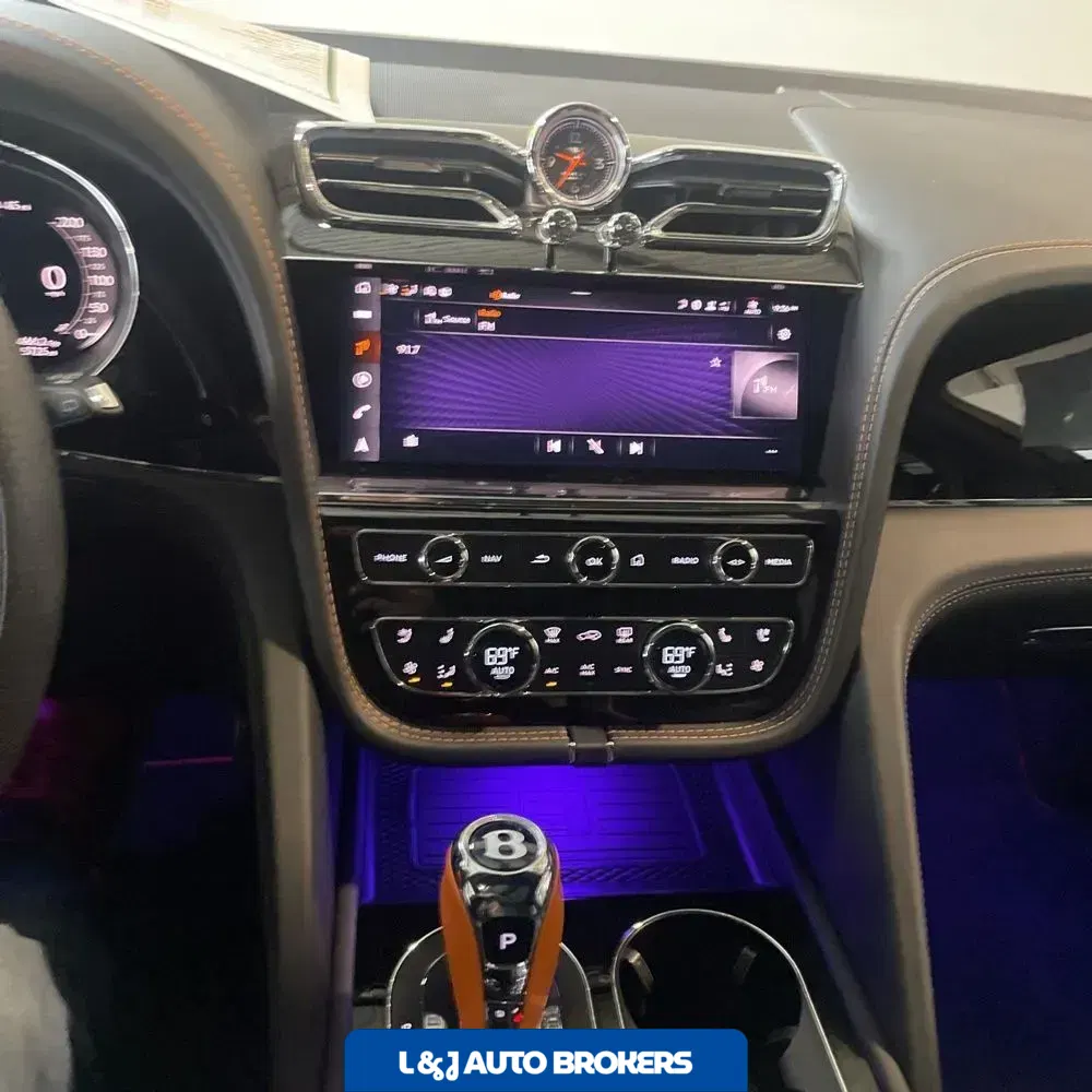 2024 Bentley Bentayga Base