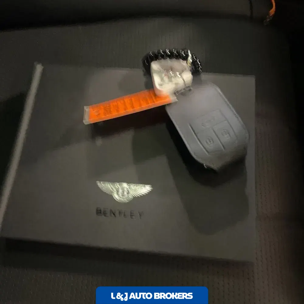 2024 Bentley Bentayga Base