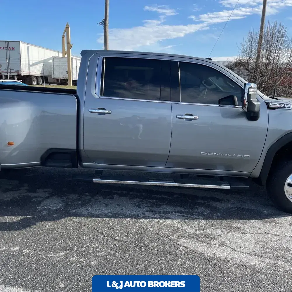 2025 GMC Sierra 3500HD Denali