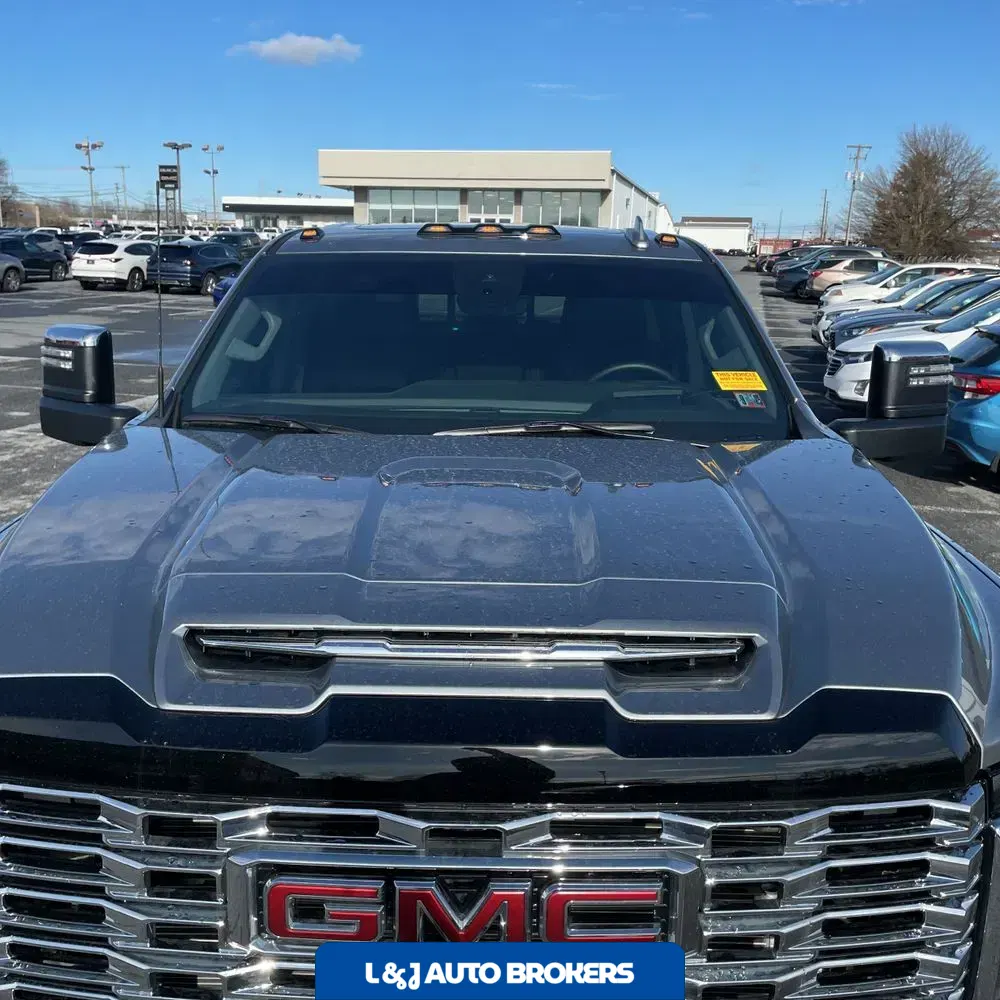 2025 GMC Sierra 3500HD Denali