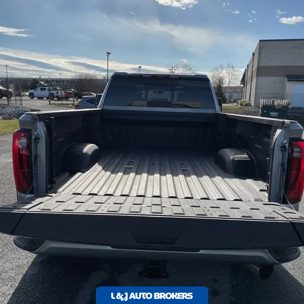 2025 GMC Sierra 3500HD Denali
