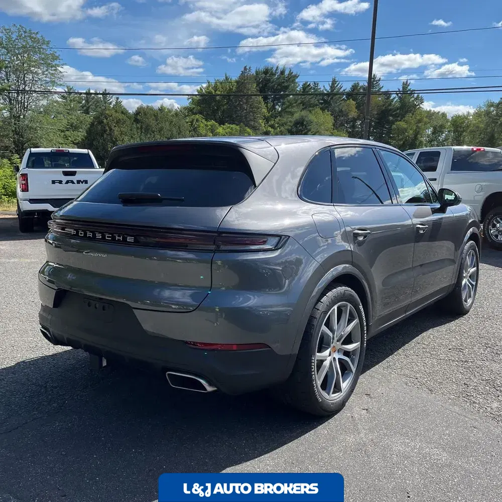 2025 Porsche Cayenne S 4D SUV
