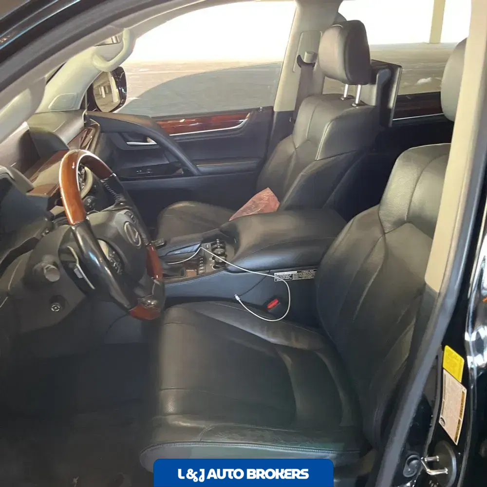 2017 Lexus LX 570 Base