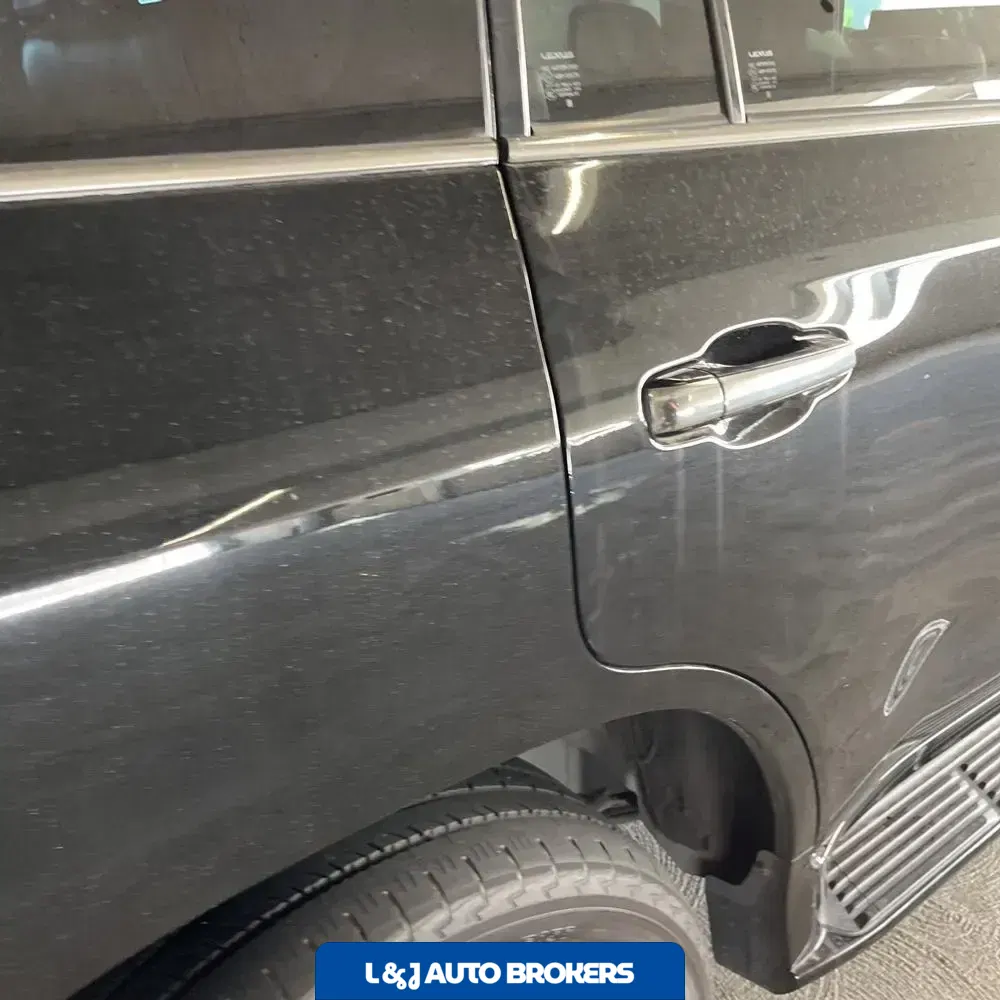 2017 Lexus LX 570 Base
