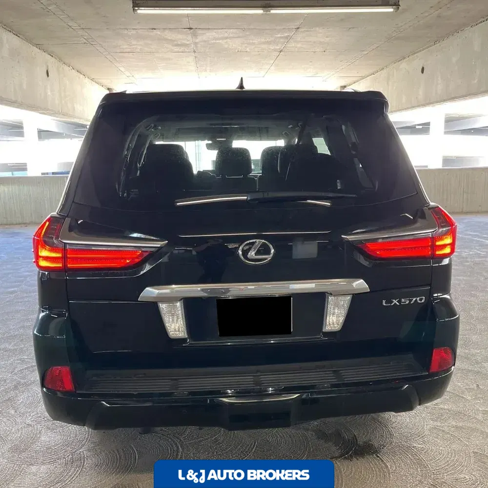 2017 Lexus LX 570 Base