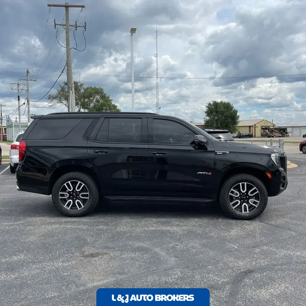 2024 GMC Yukon AT4