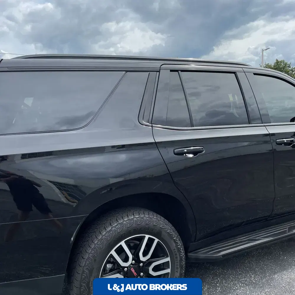 2024 GMC Yukon AT4