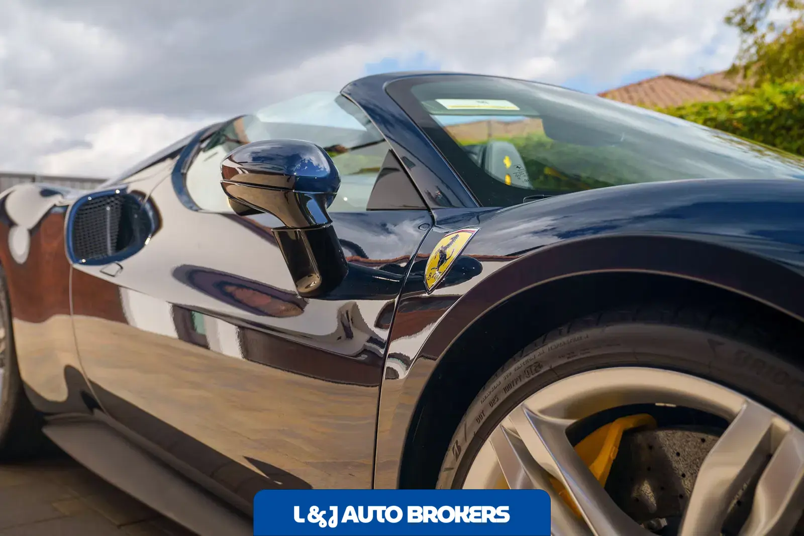 2025 Ferrari 296 GTS
