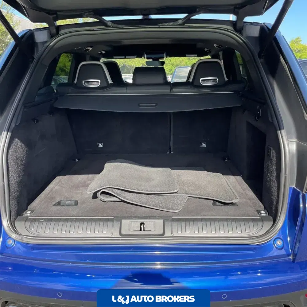 2020 Land Rover Range Rover Sport SVR