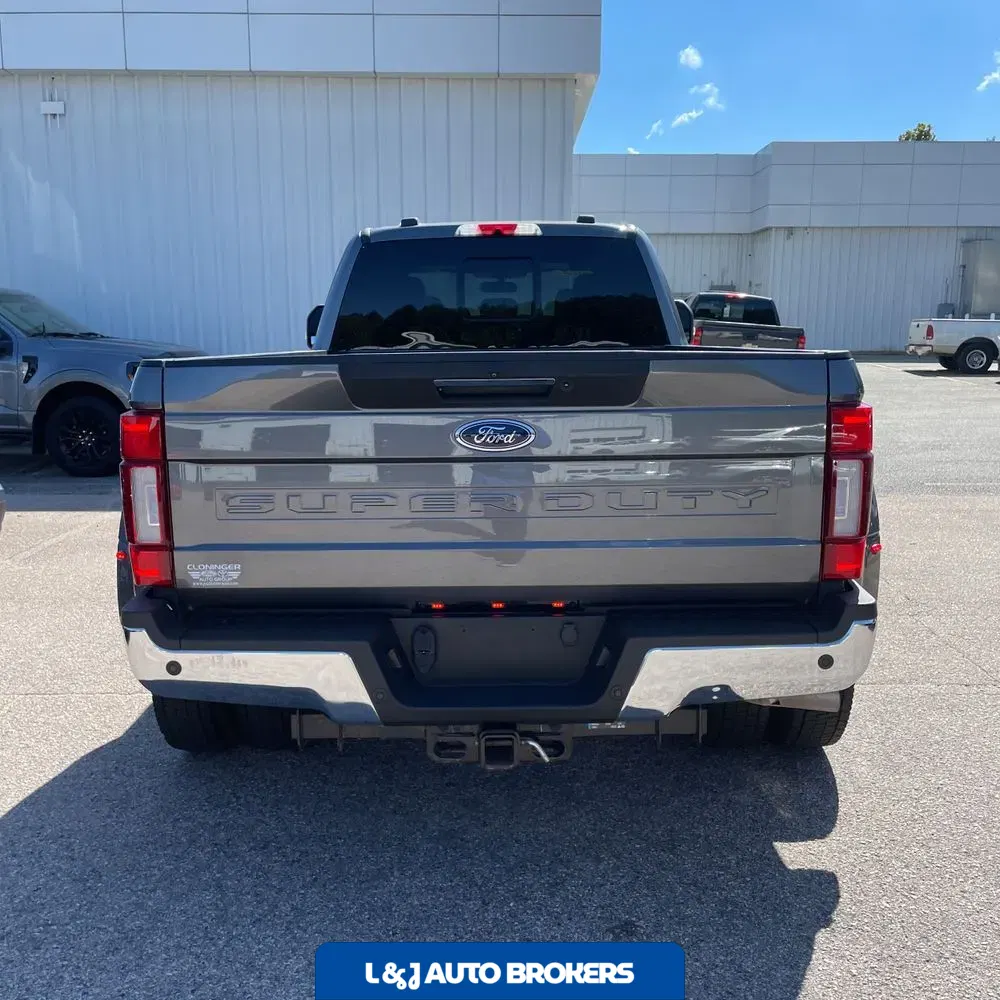 2022 Ford F-450 Super Duty Lariat